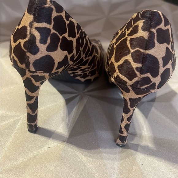 DKNY brown giraffe Animal Print Heels size 6.5 - Picture 3 of 6